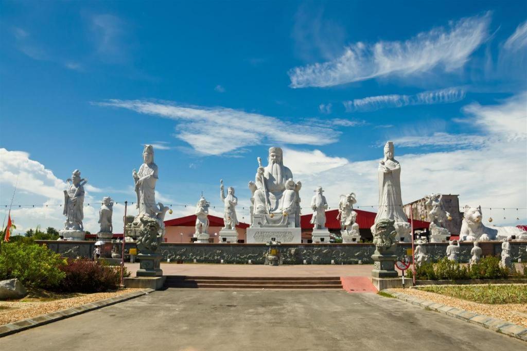 Oyo 1111 Harmony Stay Miri Esterno foto