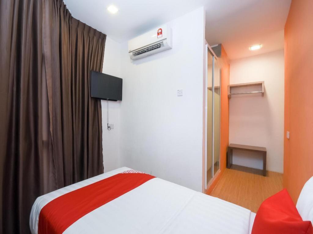 Oyo 1111 Harmony Stay Miri Esterno foto