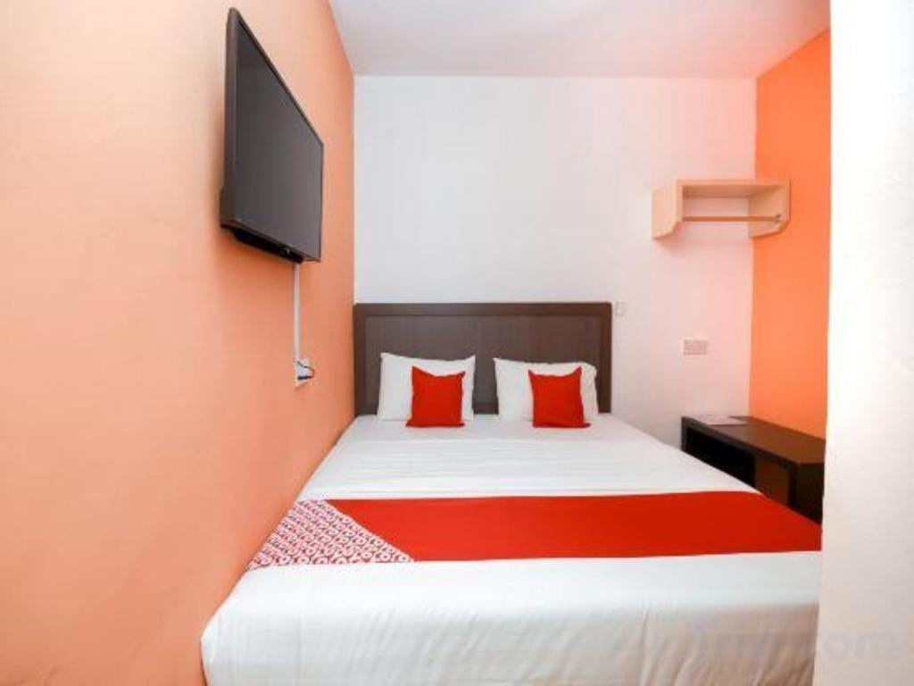 Oyo 1111 Harmony Stay Miri Esterno foto