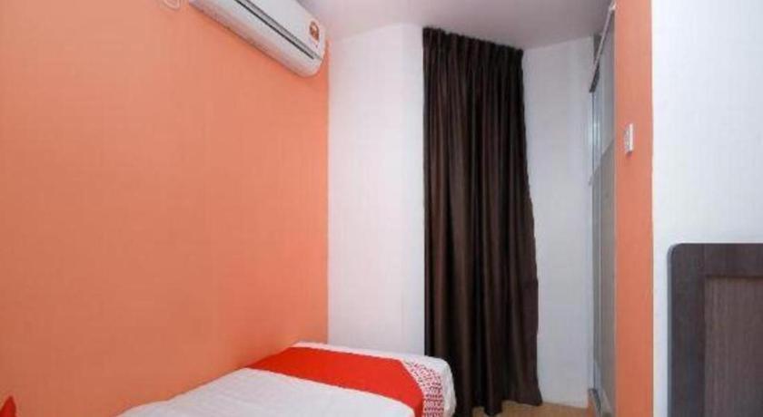 Oyo 1111 Harmony Stay Miri Esterno foto