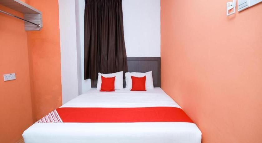 Oyo 1111 Harmony Stay Miri Esterno foto