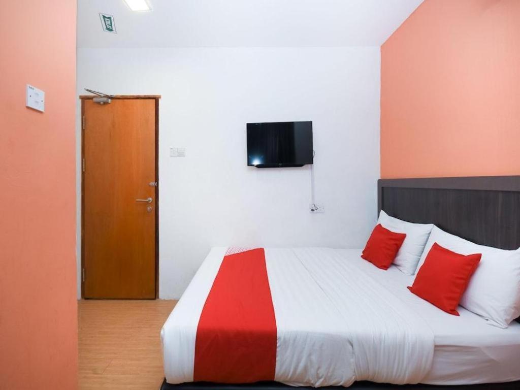 Oyo 1111 Harmony Stay Miri Esterno foto