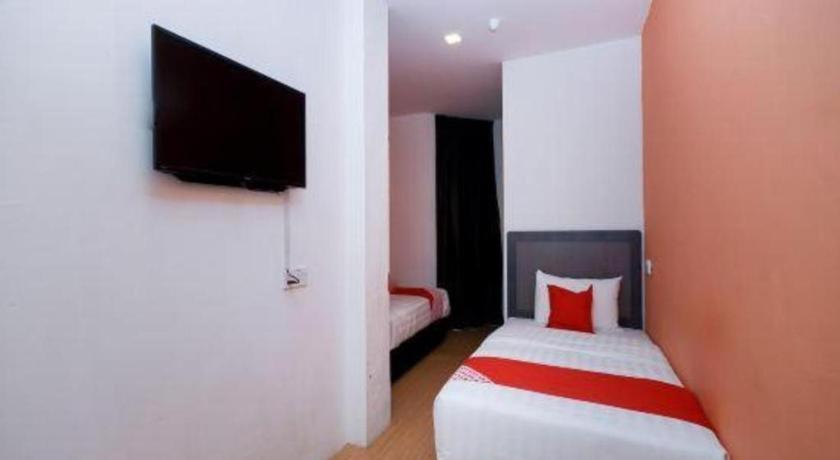 Oyo 1111 Harmony Stay Miri Esterno foto